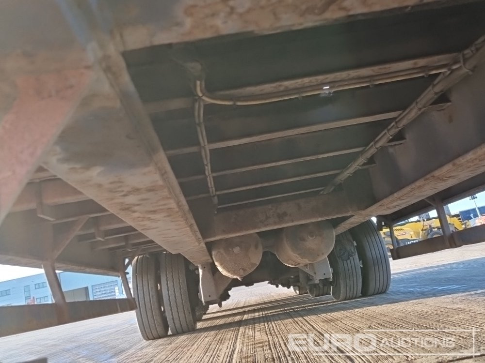 Low loader semi-trailer 2018 McCauley Tri Axle Step Frame Low Loader Trailer, Out Riggers, Hydraulic Ramps: picture 40 Low loader semi-trailer 2018 McCauley Tri Axle Step Frame Low Loader Trailer, Out Riggers, Hydraulic Ramps: picture 40