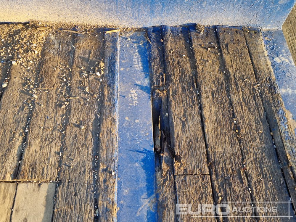 Low loader semi-trailer 2018 McCauley Tri Axle Step Frame Low Loader Trailer, Out Riggers, Hydraulic Ramps: picture 28 Low loader semi-trailer 2018 McCauley Tri Axle Step Frame Low Loader Trailer, Out Riggers, Hydraulic Ramps: picture 28