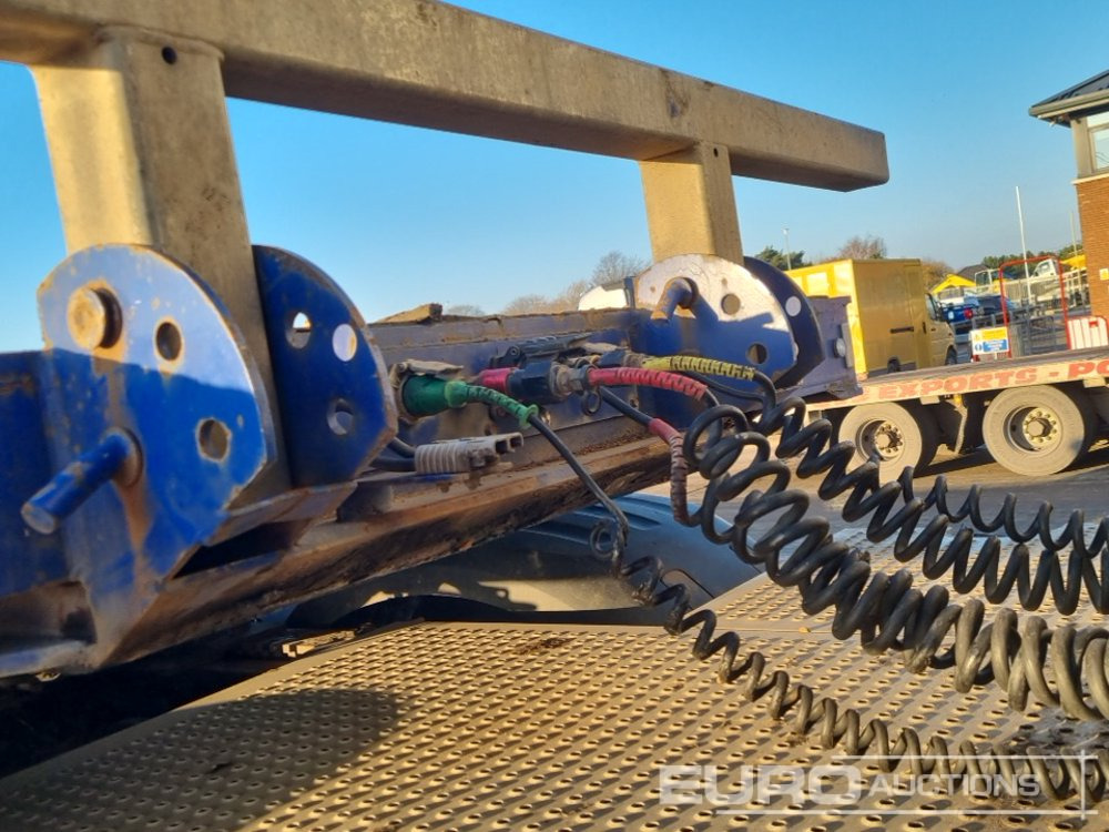 Low loader semi-trailer 2018 McCauley Tri Axle Step Frame Low Loader Trailer, Out Riggers, Hydraulic Ramps: picture 42 Low loader semi-trailer 2018 McCauley Tri Axle Step Frame Low Loader Trailer, Out Riggers, Hydraulic Ramps: picture 42