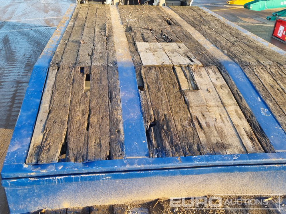 Low loader semi-trailer 2018 McCauley Tri Axle Step Frame Low Loader Trailer, Out Riggers, Hydraulic Ramps: picture 30 Low loader semi-trailer 2018 McCauley Tri Axle Step Frame Low Loader Trailer, Out Riggers, Hydraulic Ramps: picture 30