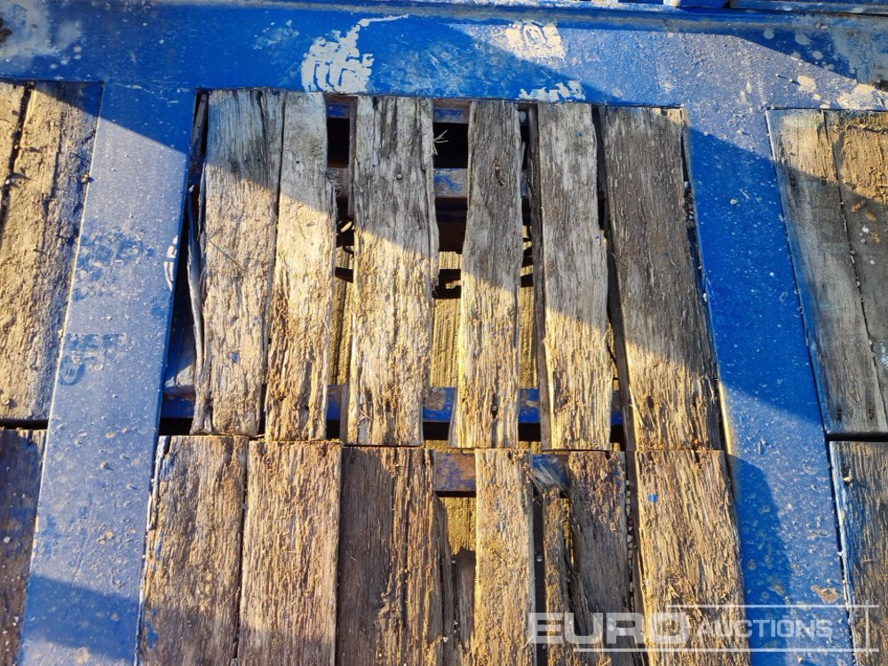 Low loader semi-trailer 2018 McCauley Tri Axle Step Frame Low Loader Trailer, Out Riggers, Hydraulic Ramps: picture 22 Low loader semi-trailer 2018 McCauley Tri Axle Step Frame Low Loader Trailer, Out Riggers, Hydraulic Ramps: picture 22