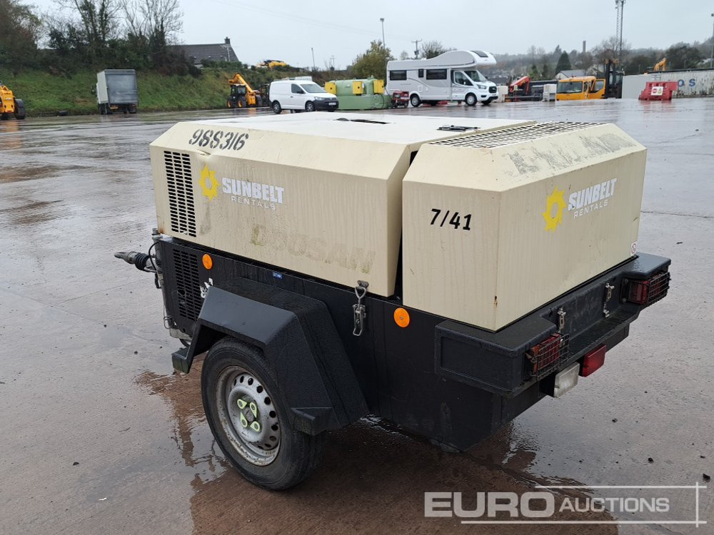 2019 Doosan 741 - Air compressor: picture 2 2019 Doosan 741 - Air compressor: picture 2