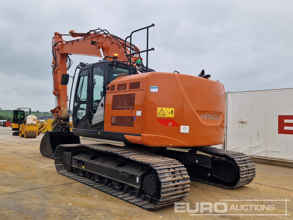2020 Hitachi ZX225USRLC-6 - Crawler excavator: picture 3 2020 Hitachi ZX225USRLC-6 - Crawler excavator: picture 3