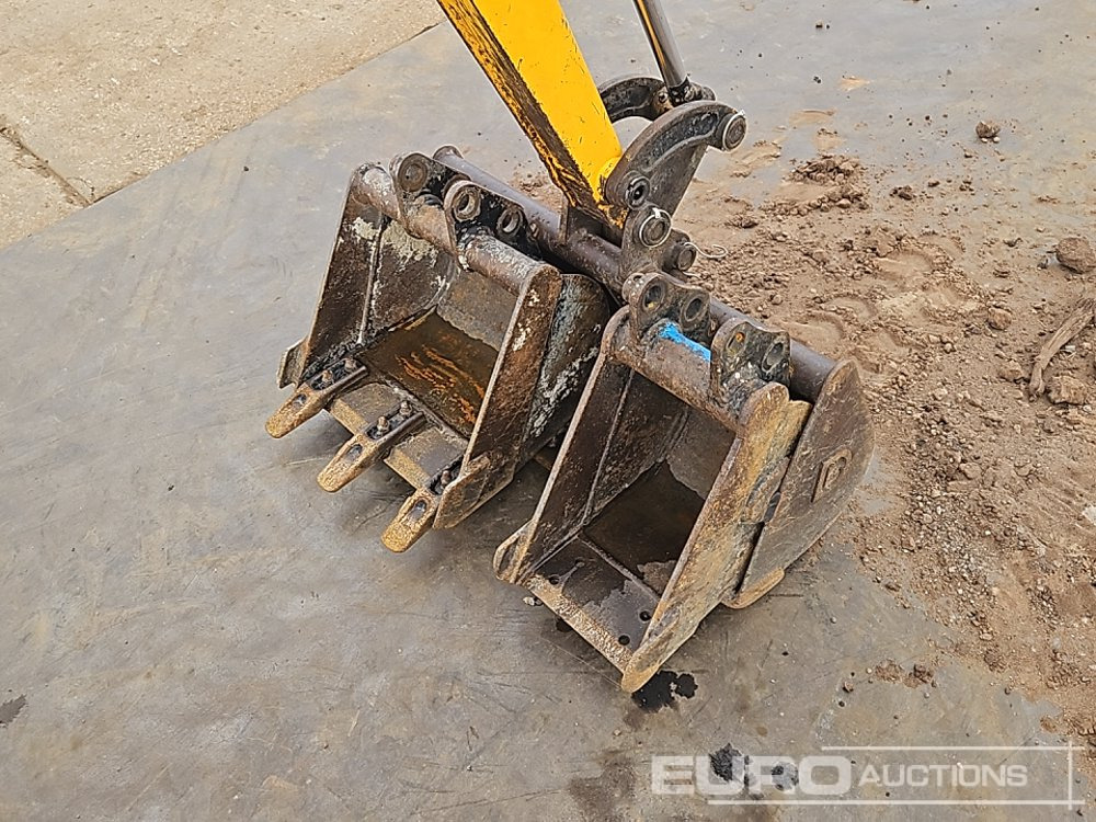 Mini excavator 2020 JCB 8008CTS: picture 21