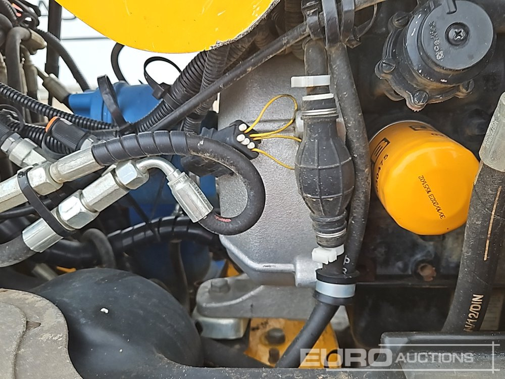 Mini excavator 2020 JCB 8008CTS: picture 33