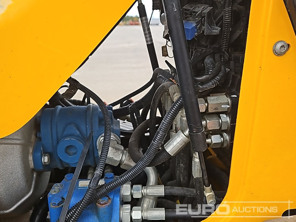 Mini excavator 2020 JCB 8008CTS: picture 36