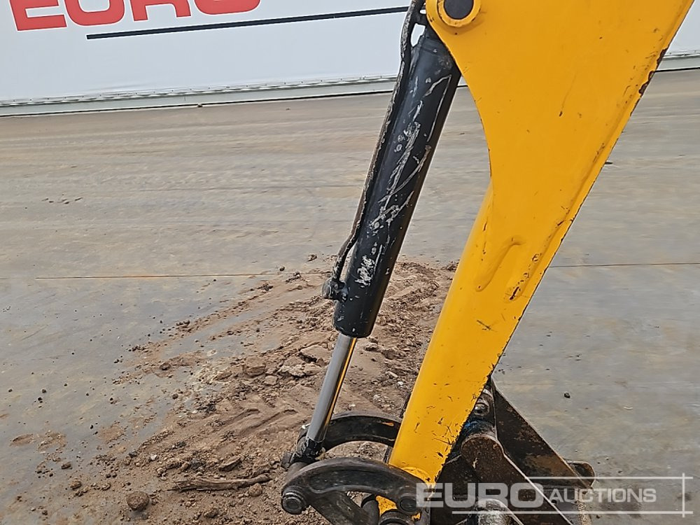 Mini excavator 2020 JCB 8008CTS: picture 23