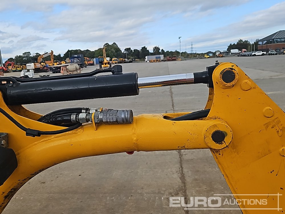 Mini excavator 2020 JCB 8008CTS: picture 19