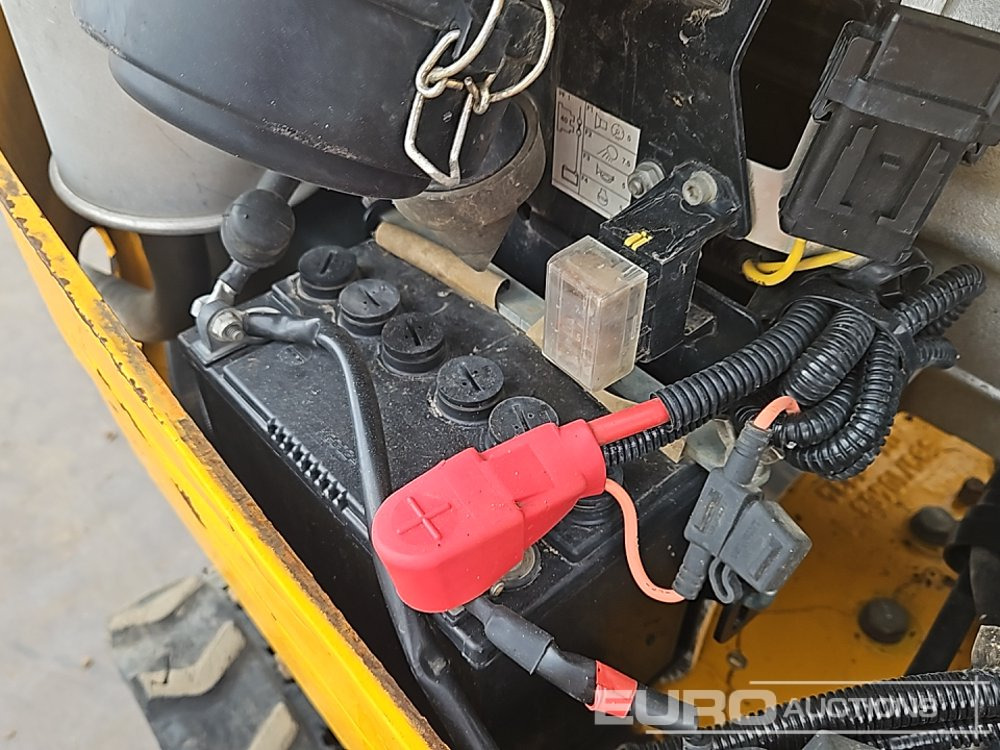 Mini excavator 2020 JCB 8008CTS: picture 35