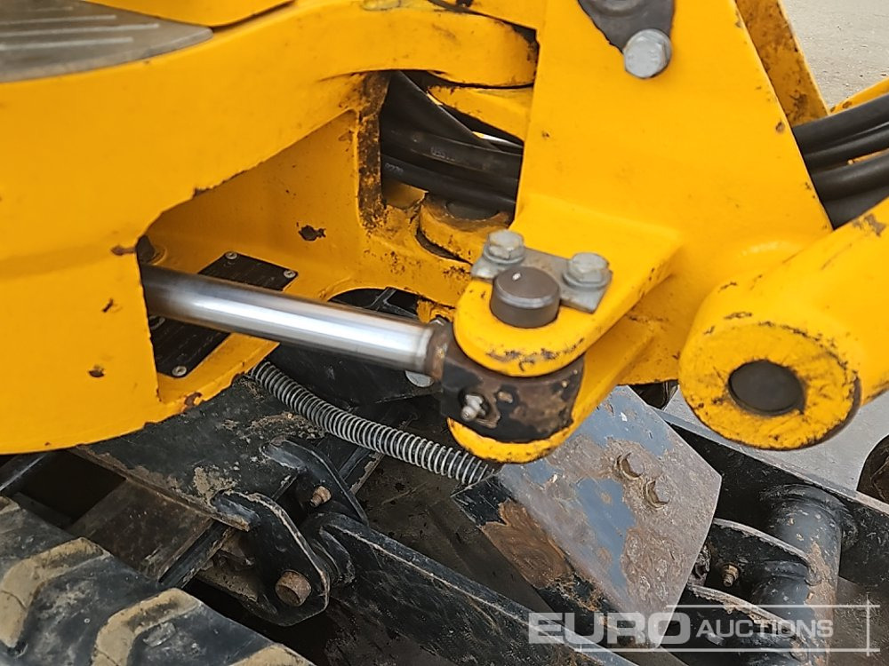 Mini excavator 2020 JCB 8008CTS: picture 17