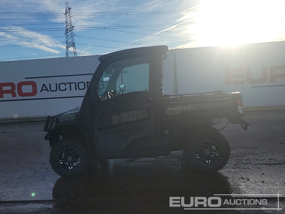 2020 John Deere Gator - Side-by-side/ ATV: picture 2 2020 John Deere Gator - Side-by-side/ ATV: picture 2