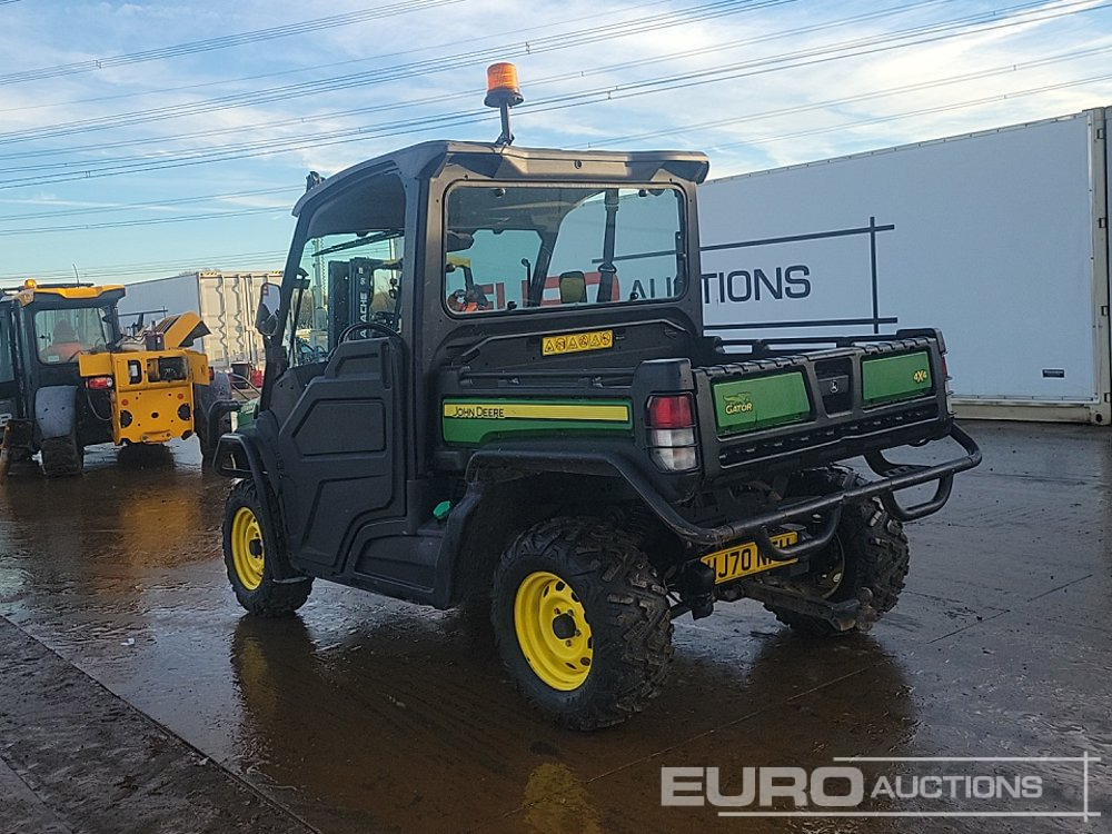 2020 John Deere Gator - Side-by-side/ ATV: picture 3 2020 John Deere Gator - Side-by-side/ ATV: picture 3