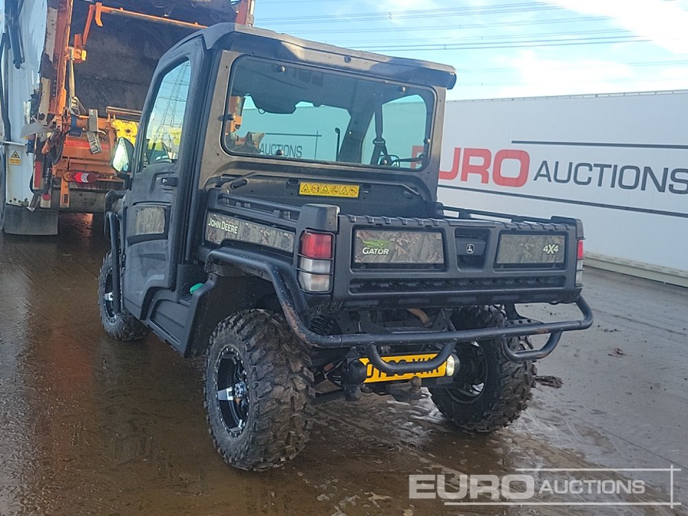2020 John Deere Gator - Side-by-side/ ATV: picture 3 2020 John Deere Gator - Side-by-side/ ATV: picture 3