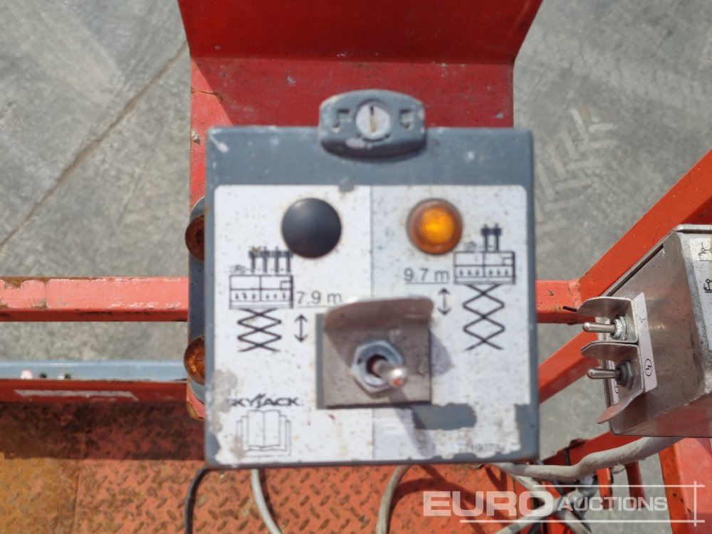 Aerial platform 2020 SkyJack SJ6832RT: picture 37