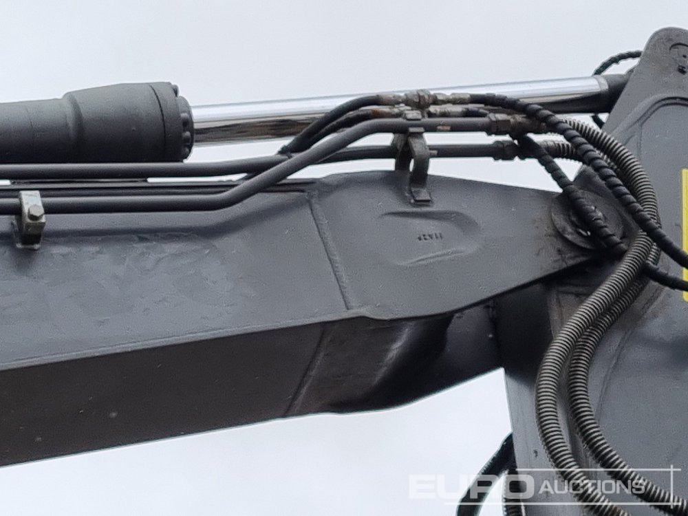Crawler excavator 2020 Volvo EC140LC: picture 34