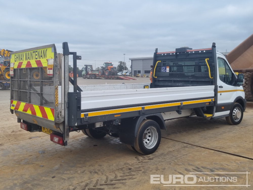 2021 Ford Transit 350 - Flatbed van: picture 5 2021 Ford Transit 350 - Flatbed van: picture 5