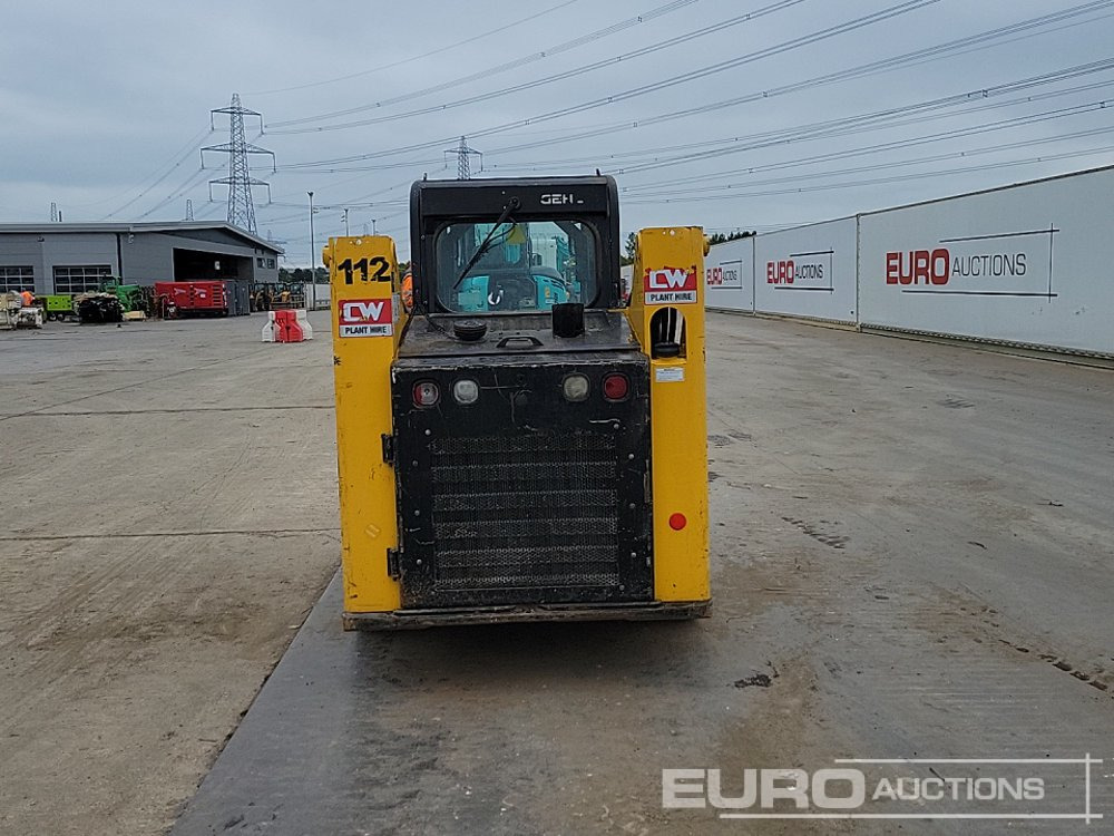 2021 Gehl R165 - Skid steer loader: picture 4 2021 Gehl R165 - Skid steer loader: picture 4