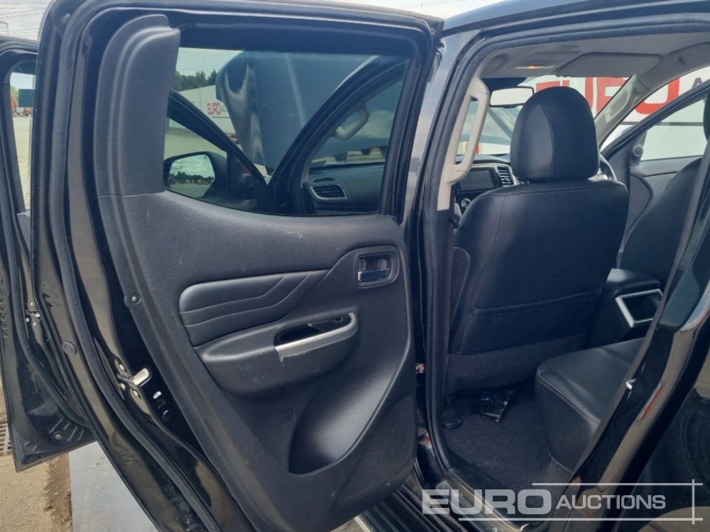 Pickup truck 2021 Mitsubishi L200 Barbarian: picture 21