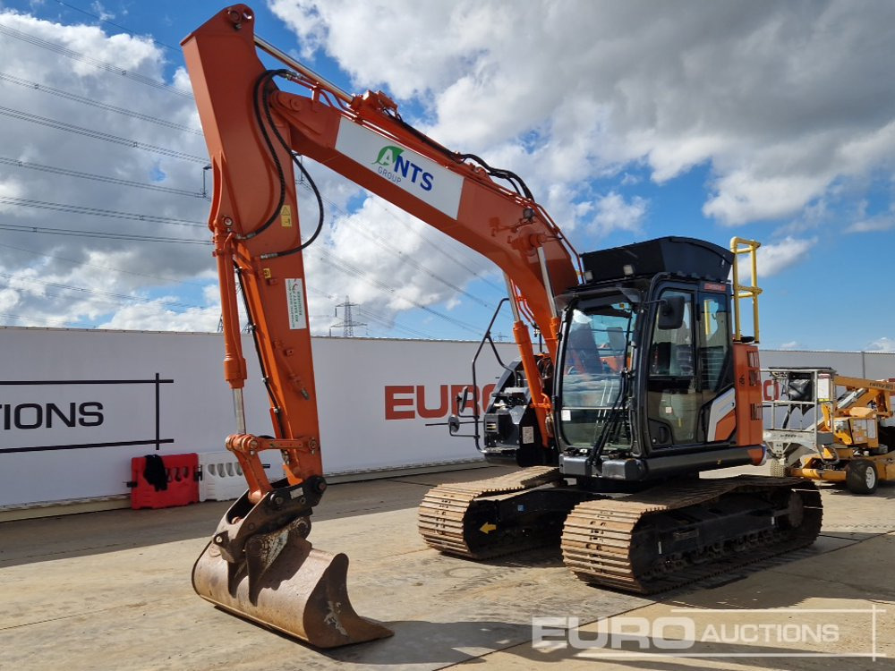 2023 Hitachi ZX135USBL-7 - Crawler excavator: picture 1 2023 Hitachi ZX135USBL-7 - Crawler excavator: picture 1