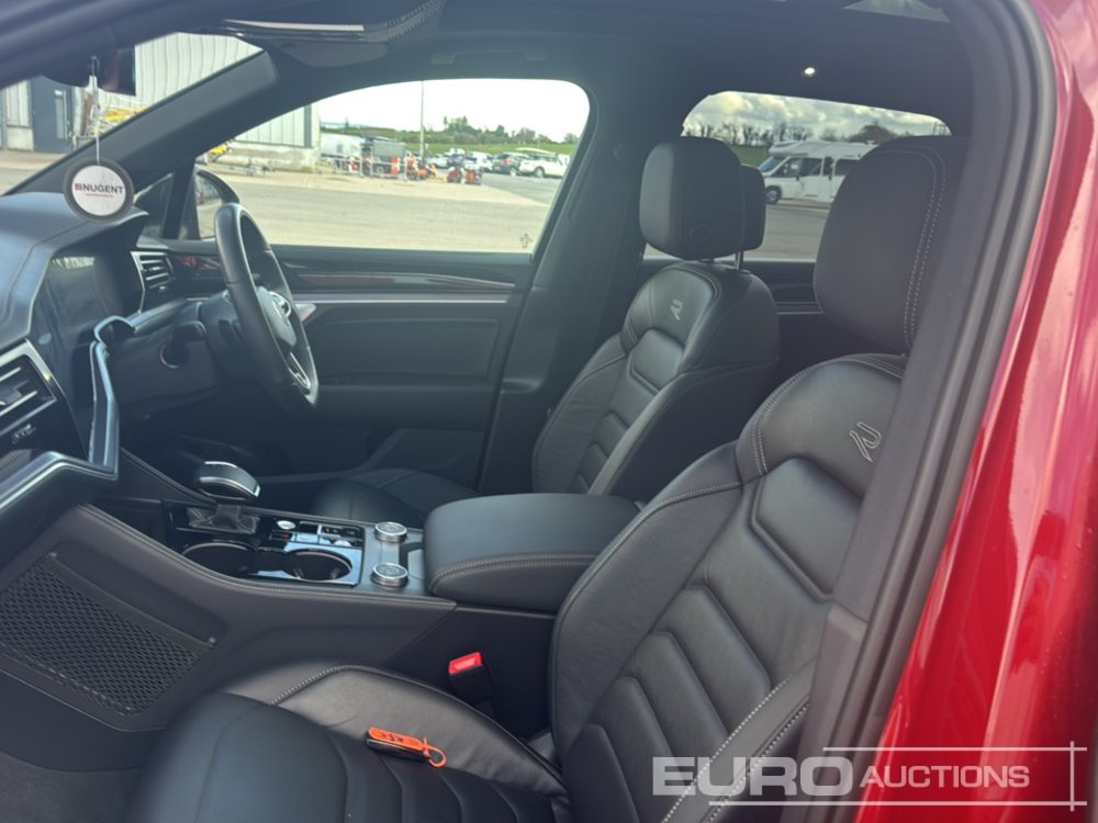 SUV 2023 Volkswagen Touareg V6 TDI: picture 23