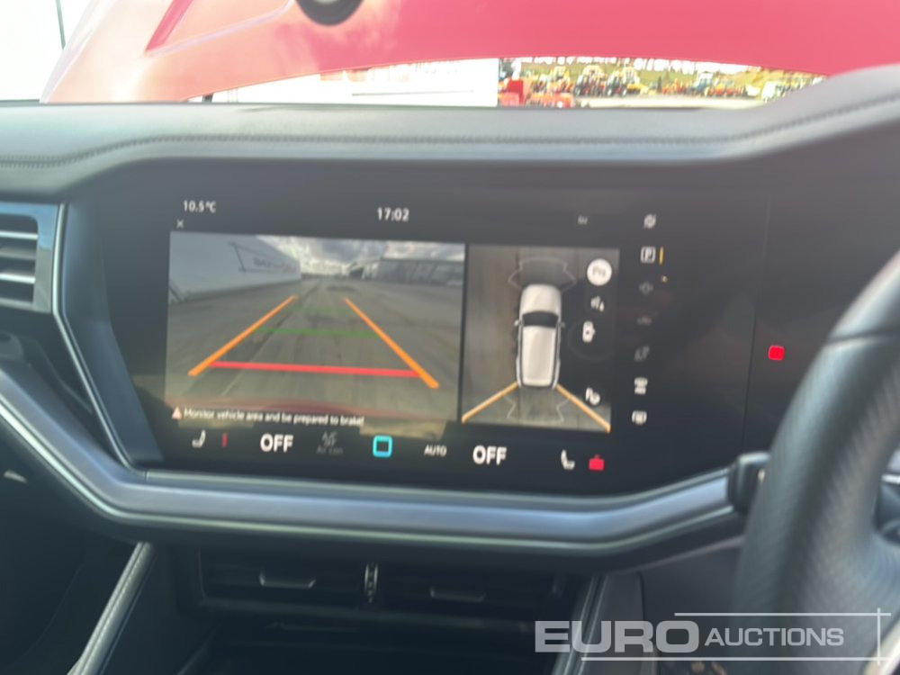 SUV 2023 Volkswagen Touareg V6 TDI: picture 26