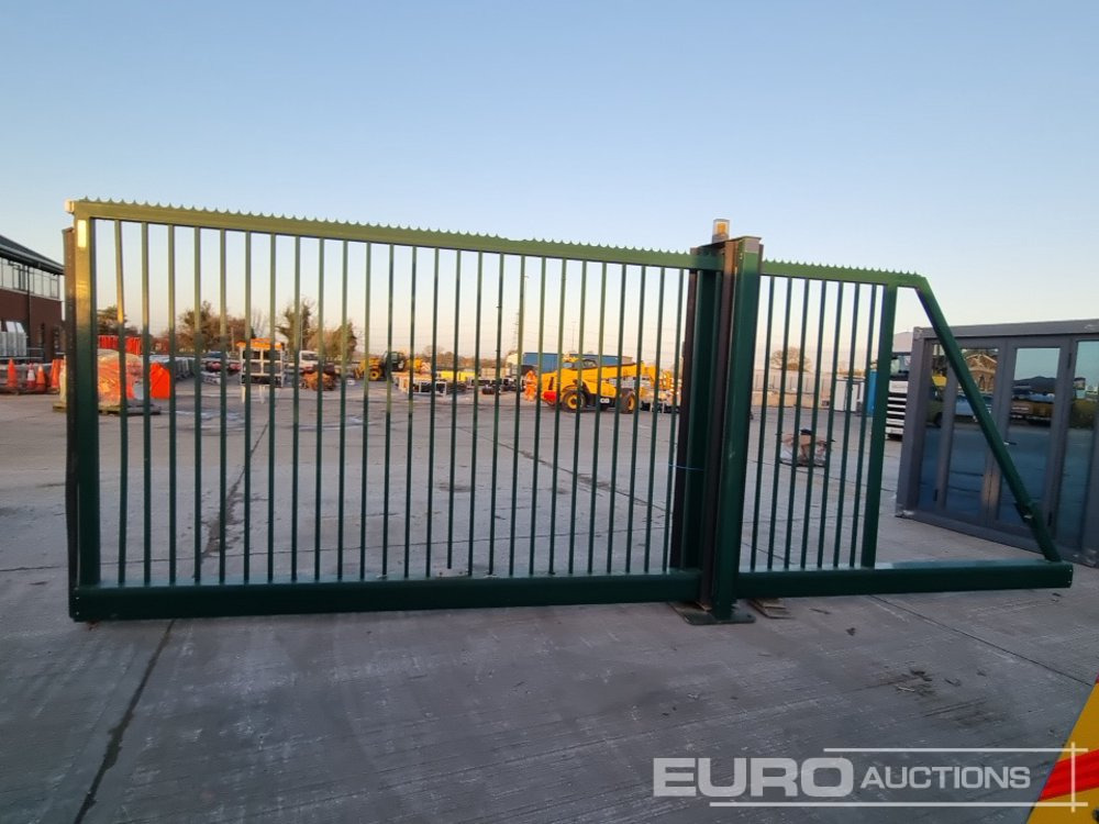 22' Electric Sliding Canterlever Gate - Construction equipment: picture 2 22' Electric Sliding Canterlever Gate - Construction equipment: picture 2