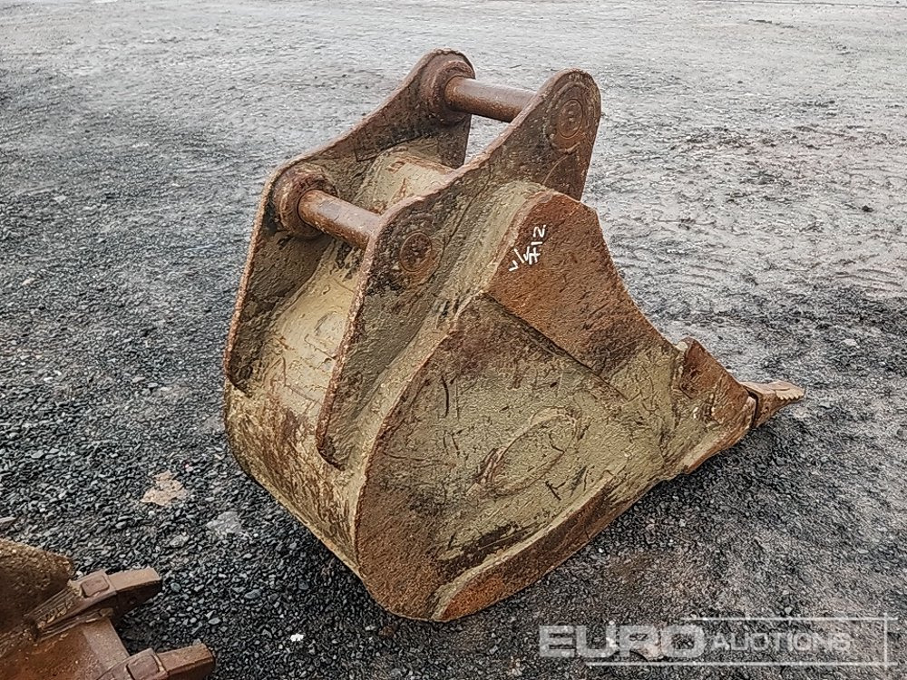 24" Strickland Digging Bucket 65mm Pin to suit 13 Ton Excavator - Bucket: picture 3 24" Strickland Digging Bucket 65mm Pin to suit 13 Ton Excavator - Bucket: picture 3