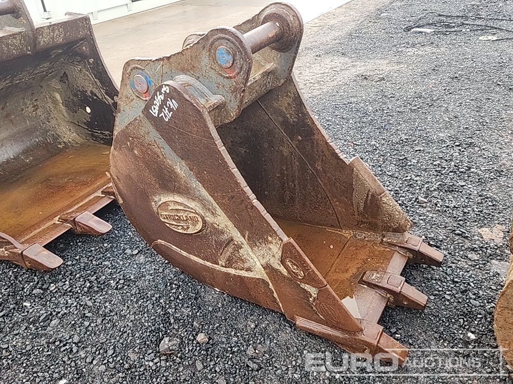 24" Strickland Digging Bucket 65mm Pin to suit 13 Ton Excavator - Bucket: picture 4 24" Strickland Digging Bucket 65mm Pin to suit 13 Ton Excavator - Bucket: picture 4
