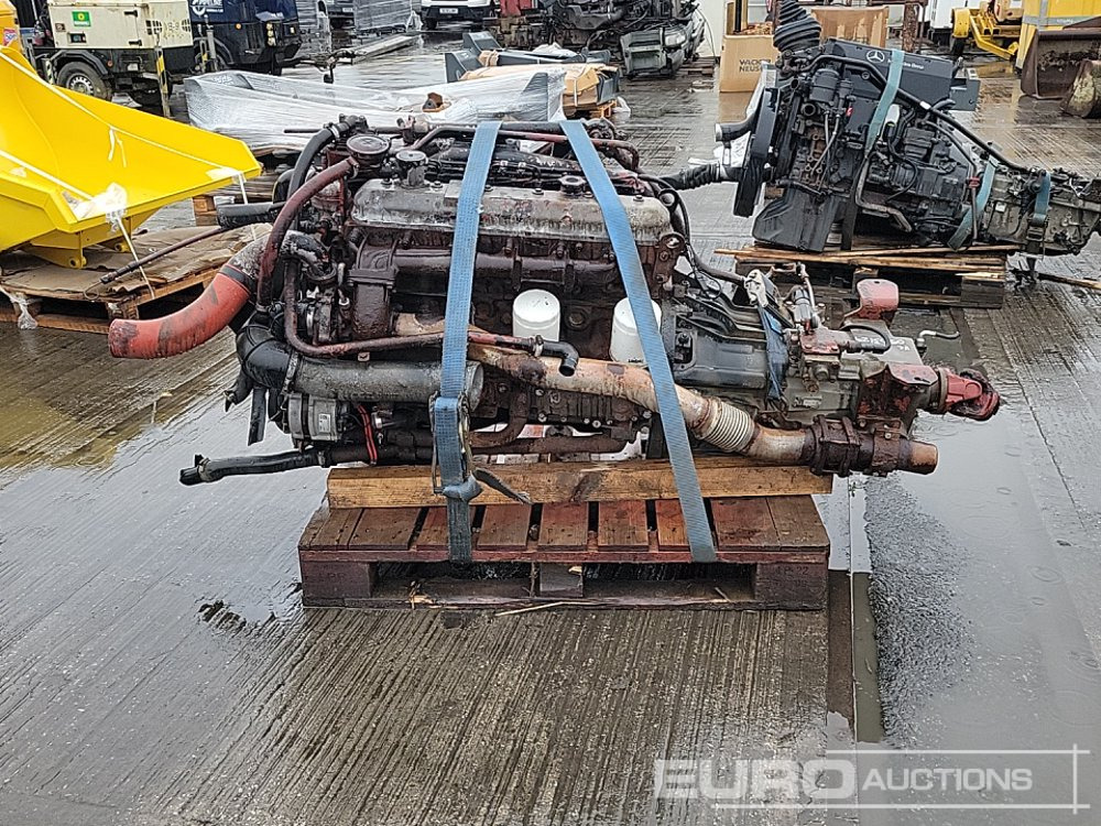 6 Cylinder Engine, Gearbox - Engine: picture 2 6 Cylinder Engine, Gearbox - Engine: picture 2