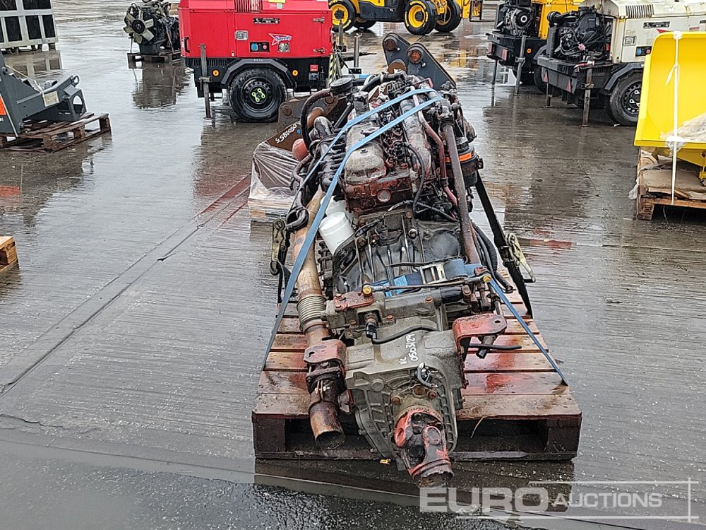 6 Cylinder Engine, Gearbox - Engine: picture 4 6 Cylinder Engine, Gearbox - Engine: picture 4