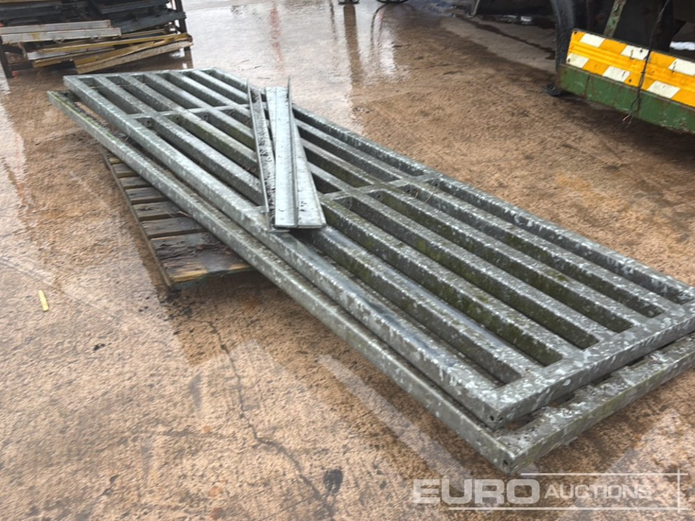 9' x 5' Galvanised Cattle Grid - Livestock equipment: picture 3 9' x 5' Galvanised Cattle Grid - Livestock equipment: picture 3