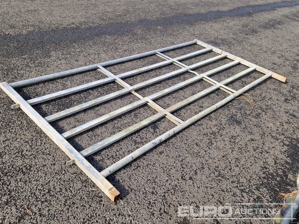 10' Galvanised Pen Gate - Agricultural machinery: picture 1 10' Galvanised Pen Gate - Agricultural machinery: picture 1