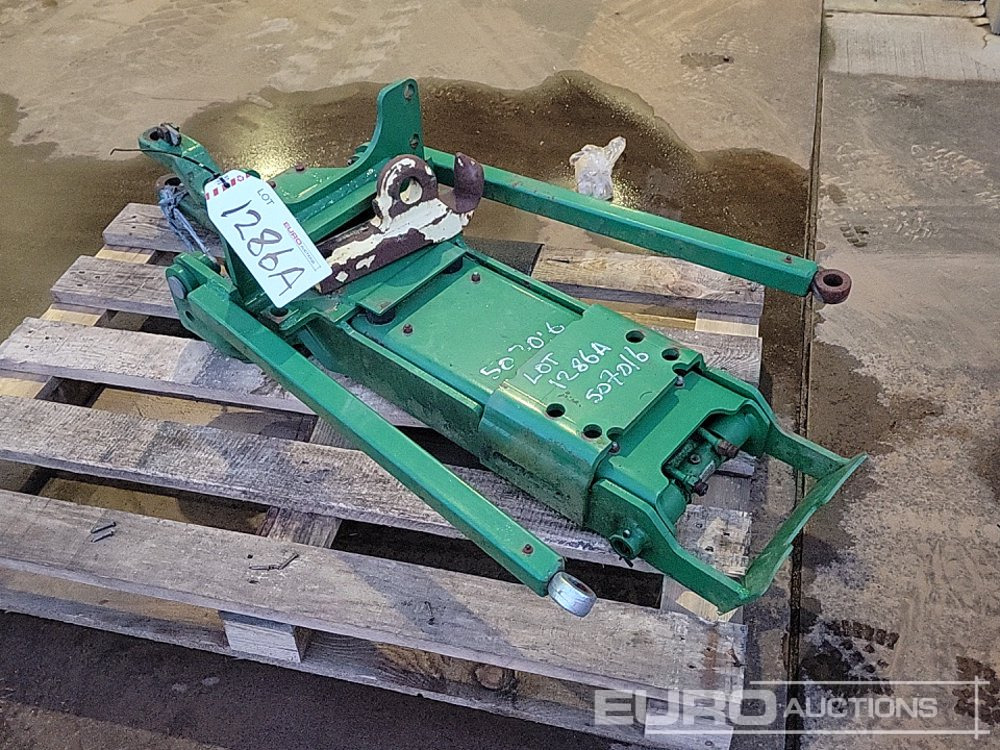 John Deere Pick Up Hitch to suit Tractor - Agricultural machinery: picture 3 John Deere Pick Up Hitch to suit Tractor - Agricultural machinery: picture 3
