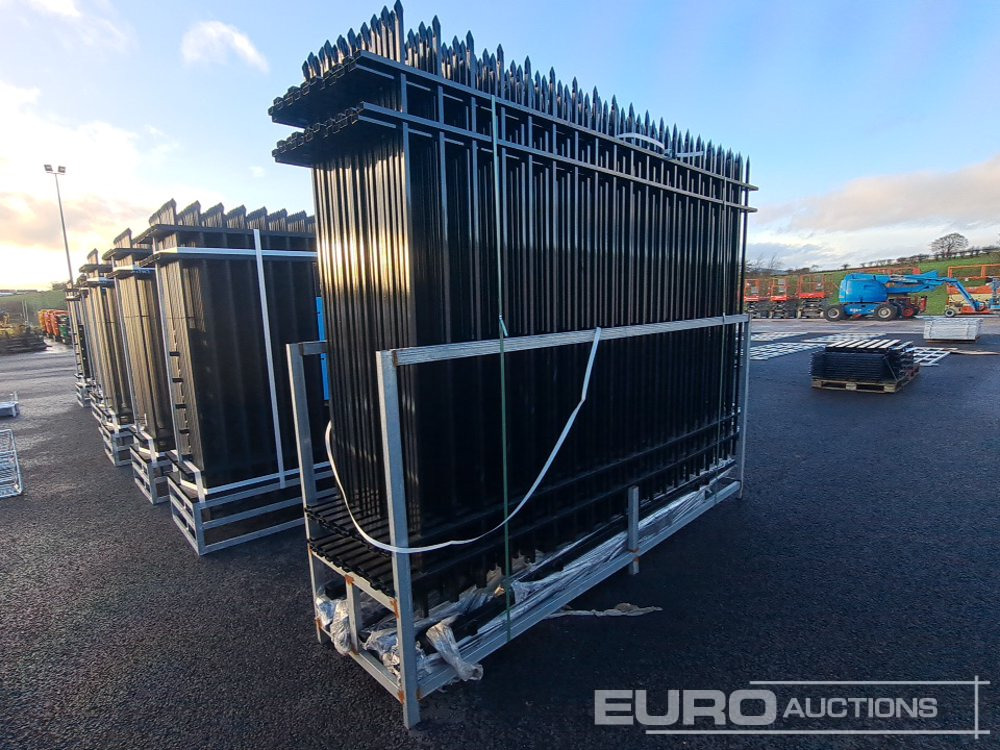 Unused 10' Fencing Panels (20 of) & Posts - Agricultural machinery: picture 3 Unused 10' Fencing Panels (20 of) & Posts - Agricultural machinery: picture 3