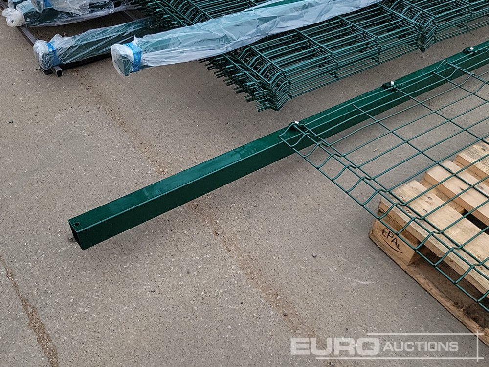 Agricultural machinery Unused Galvanised & Powder Coated Heavy Duty (5mm) Wire Mesh Fencing, 25 x H2.4m x W2.2m Panels, 26 x 60mm x 60mm x3m Posts, with Fittings (Green): picture 8