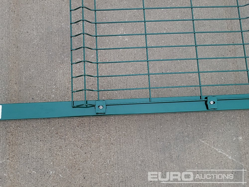 Agricultural machinery Unused Galvanised & Powder Coated Heavy Duty (5mm) Wire Mesh Fencing, 25 x H2.4m x W2.2m Panels, 26 x 60mm x 60mm x3m Posts, with Fittings (Green): picture 7