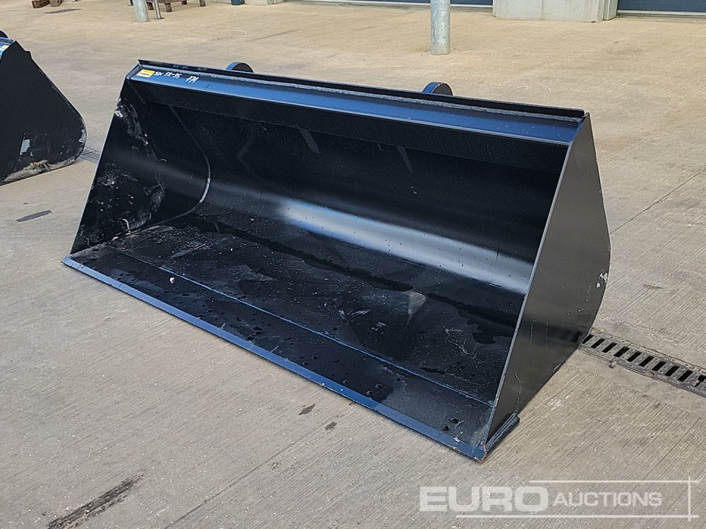 Unused Strickland 90" Loading Bucket to suit JCB Telehandler - Agricultural machinery: picture 1 Unused Strickland 90" Loading Bucket to suit JCB Telehandler - Agricultural machinery: picture 1
