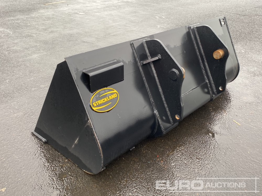 Unused Strickland 90" Loading Bucket to suit Manitou Telehandler - Agricultural machinery: picture 2 Unused Strickland 90" Loading Bucket to suit Manitou Telehandler - Agricultural machinery: picture 2