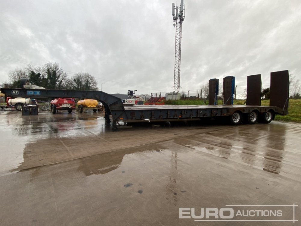 Andover SFCL56 Tri Axle Stepframe Low Loader, Rear Lift Axle, Hydraulic Ramps - Low loader semi-trailer: picture 2 Andover SFCL56 Tri Axle Stepframe Low Loader, Rear Lift Axle, Hydraulic Ramps - Low loader semi-trailer: picture 2