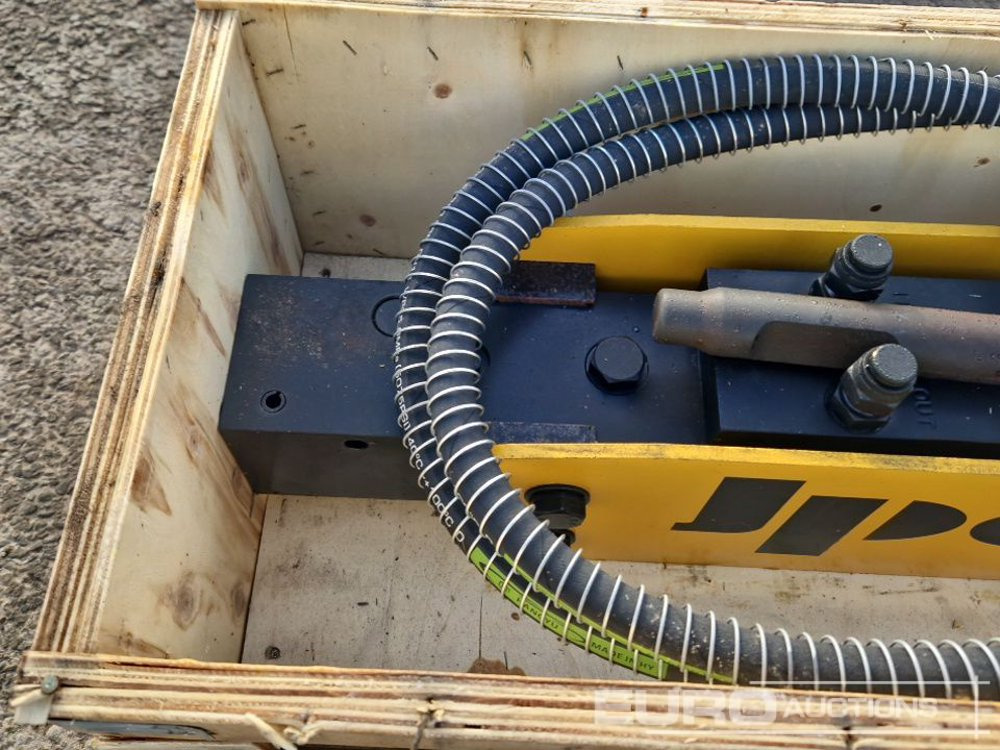 Attachment for Excavator Unused JPC Hydraulic Breaker, 32" Ditching Bucket, 8" Digging Bucket to suit Mini Excavator: picture 10 Attachment for Excavator Unused JPC Hydraulic Breaker, 32" Ditching Bucket, 8" Digging Bucket to suit Mini Excavator: picture 10