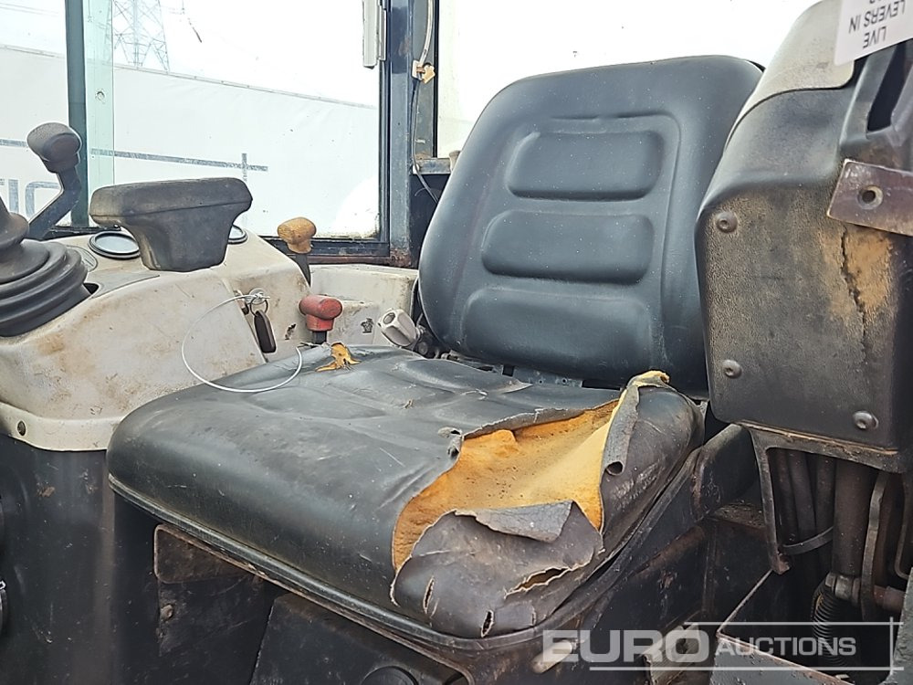 Mini excavator Bobcat 325: picture 42