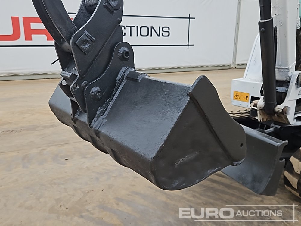 Mini excavator Bobcat 325: picture 28