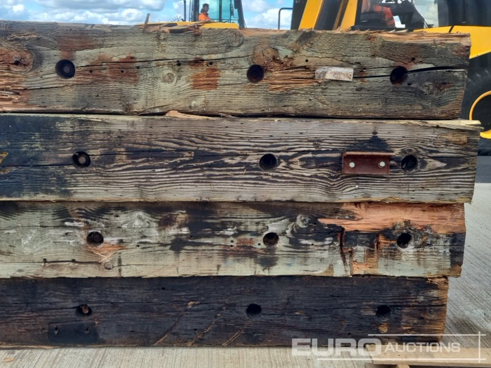 Bog Mats (4 of) - Construction equipment: picture 5 Bog Mats (4 of) - Construction equipment: picture 5