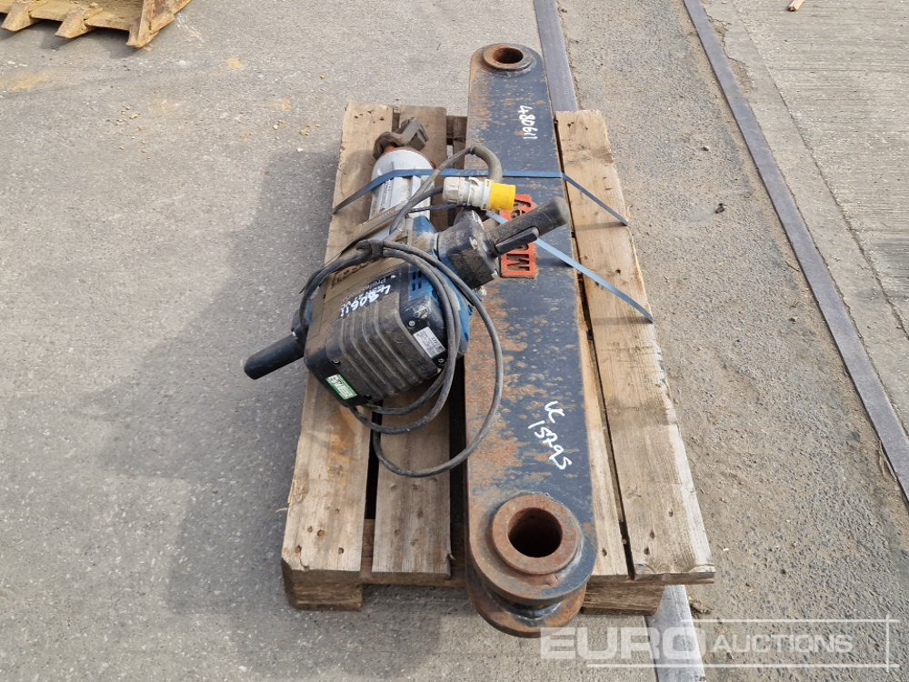 Bosch GSH27VC 110Volt Handheld Breaker, Mutley Excavator Attachment Link - Construction equipment: picture 2 Bosch GSH27VC 110Volt Handheld Breaker, Mutley Excavator Attachment Link - Construction equipment: picture 2