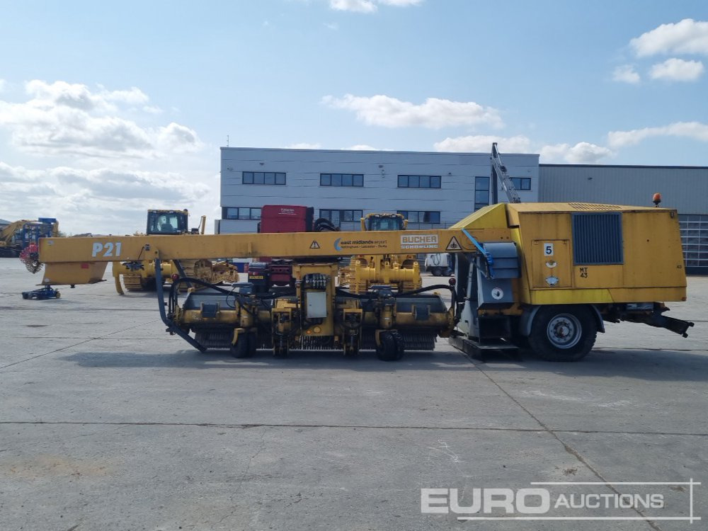Bucher Schorling P21 Single Axle Runway Sweeper, Snow Clearing Brush, Snow Blower, Dryer - Snow blower: picture 2 Bucher Schorling P21 Single Axle Runway Sweeper, Snow Clearing Brush, Snow Blower, Dryer - Snow blower: picture 2