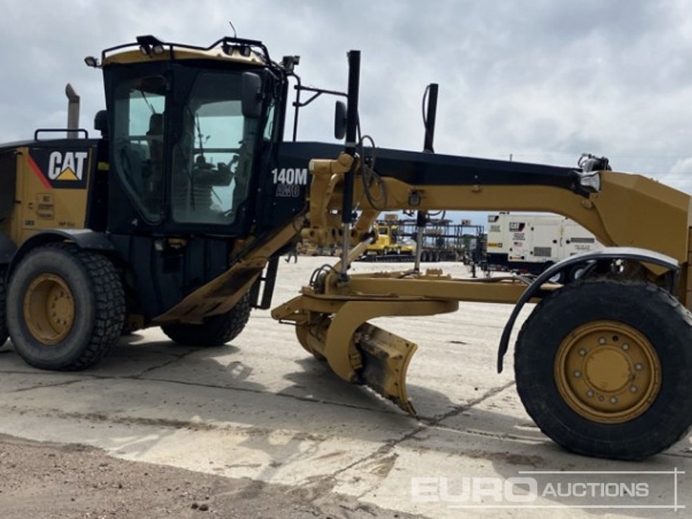 CAT 140M AWD - Grader: picture 2 CAT 140M AWD - Grader: picture 2