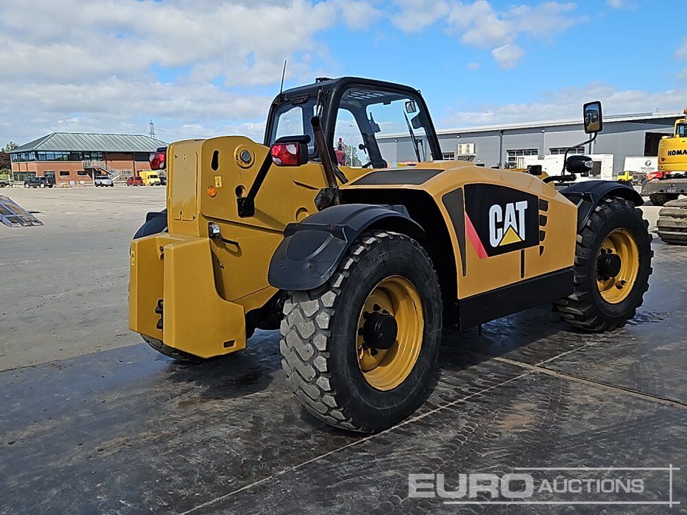 CAT TH407 - Telescopic handler: picture 5 CAT TH407 - Telescopic handler: picture 5