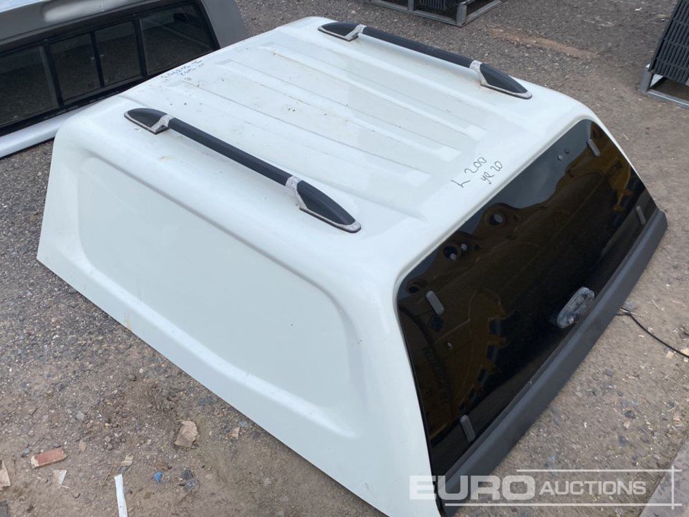 Canopy to suit Mitsubishi L200 - Construction equipment: picture 3 Canopy to suit Mitsubishi L200 - Construction equipment: picture 3