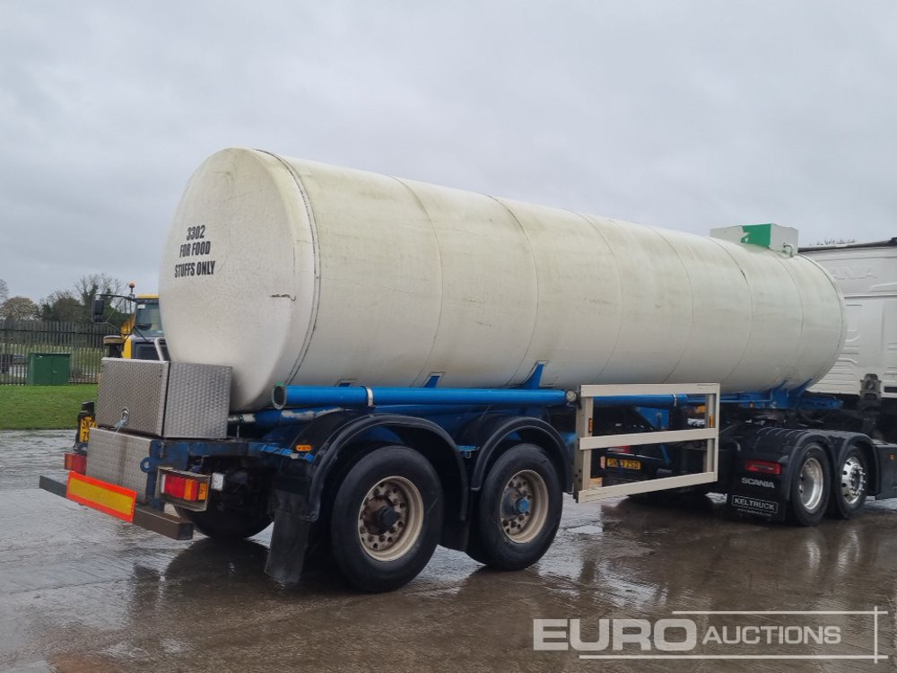 Clayton Twin Axle Tanker Trailer,Rear Steer, Stainless Steel Tank (Plating Certificate Available) - Tank semi-trailer: picture 5 Clayton Twin Axle Tanker Trailer,Rear Steer, Stainless Steel Tank (Plating Certificate Available) - Tank semi-trailer: picture 5