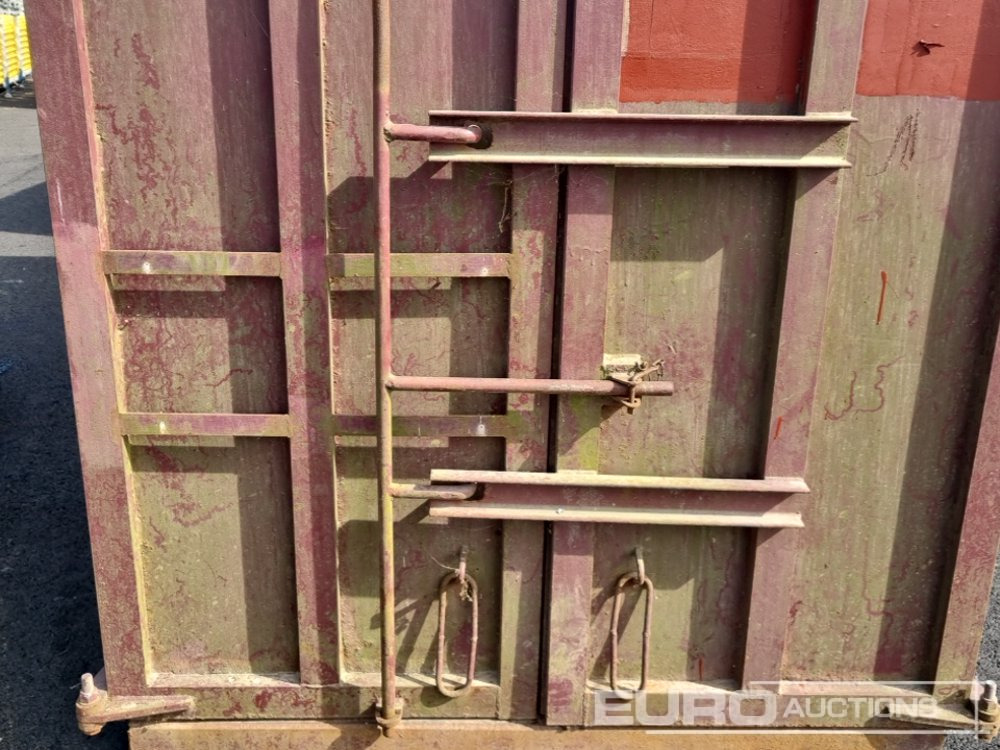 Enclosed Skip to suit Skip Loader Lorry (3 of) - Skip bin: picture 5 Enclosed Skip to suit Skip Loader Lorry (3 of) - Skip bin: picture 5